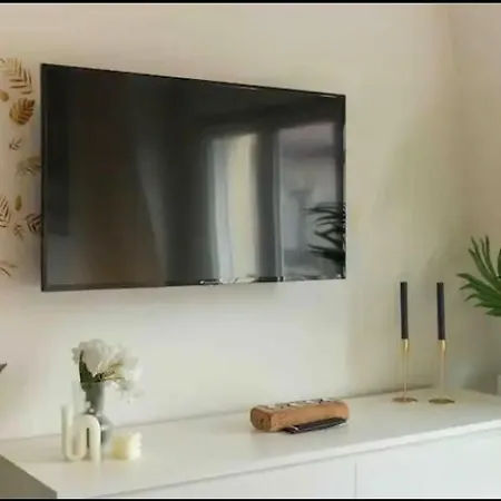 Luxury House Кан